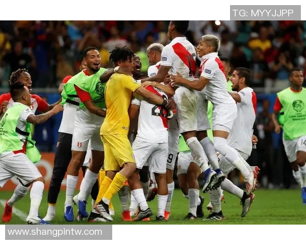 秘鲁足球巨星的崛起与荣耀之路探索