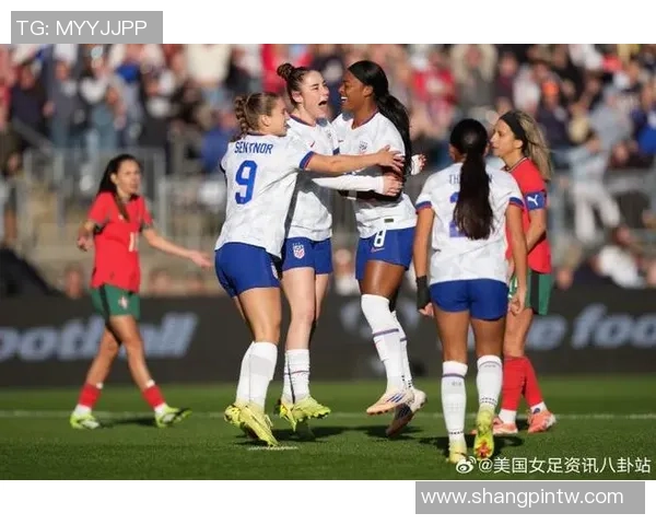 美国女足球星高清壁纸展现强大气场与运动魅力完美融合