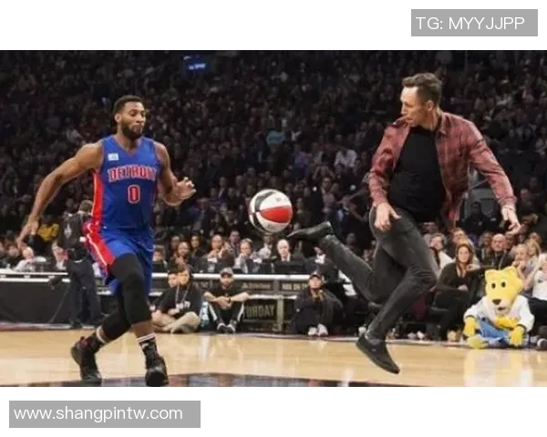 足球巨星风格模仿挑战 玩转各大球员经典动作与独特魅力